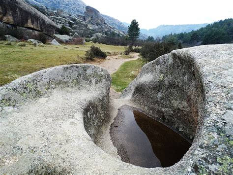 rutas senderismo sierra madrid|Las 10 Mejores Excursiones en la Sierra de Madrid: Guía Esencial